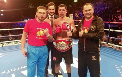 Бокс: Украинец Плотников стал интерконтинентальным чемпионом по версии IBF
