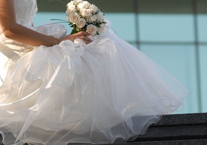 Российская милиция задержала украинцев по подозрению в контрабанде свадебных платьев