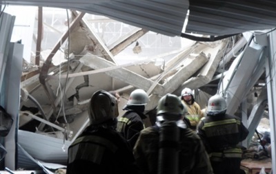 Рятувальники розраховують знайти ще двох осіб під завалами ТЦ в Казані