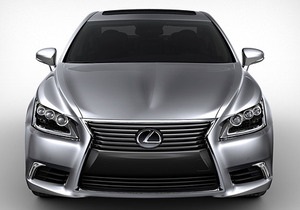 Lexus представил новую версию своего флагманского седана