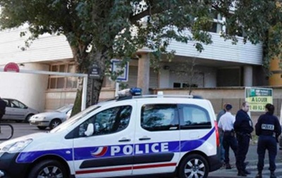 Поліція Франції виявила в житловому будинку п ятьох заморожених немовлят
