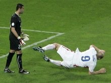 Евро-2008: Вратарь сборной Турции дисквалифицирован на два матча