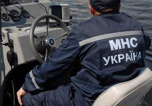 В Черкасской области рыбаки обнаружили в реке склад снарядов времен войны