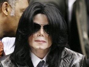 Майкл Джексон стал мусульманином и сменил имя