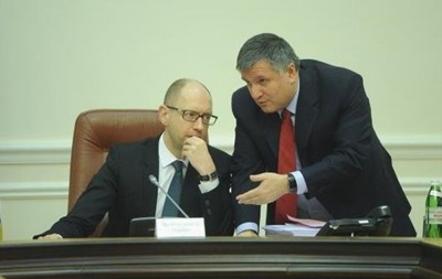 Экс-министр обвинил Яценюка и Авакова в  погонях за сенсациями 