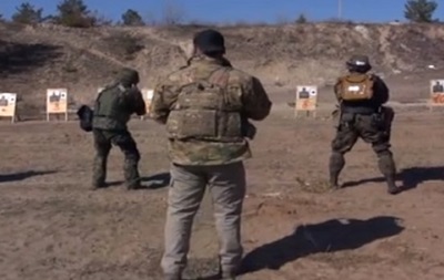 Луганской милиции прислали инструкторов из Грузии и Израиля 