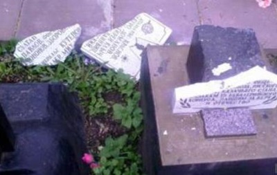 Во Львове повредили памятник воинам-афганцам 