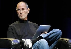 Стив Джобс ушел с поста главы Apple по состоянию здоровья