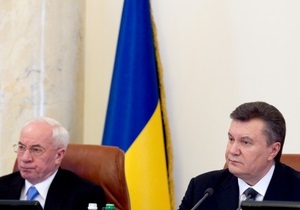 Янукович поручил выплачивать вклады Сбербанка СССР до 2015 года