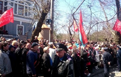 В Одесі виникла бійка між прихильниками і противниками Майдану