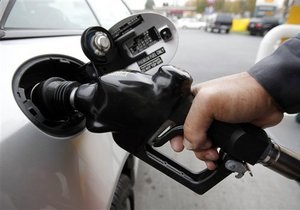 В Украине повысили предельную рекомендуемую цену на бензин и дизтопливо
