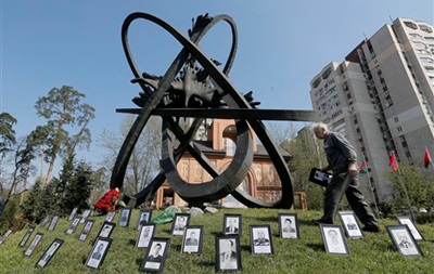Итоги 26 апреля: Победа Кличко, 29-я годовщина Чернобыльской трагедии