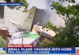 Новости США: Самолетом, упавшим на жилые дома в Коннектикуте, управлял бывший топ-менеджер Microsoft
