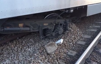 Установлена причина аварии поезда Hyundai Харьков-Киев