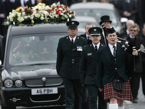 Лидеры ИРА присутствовали на похоронах убитого боевиками полицейского