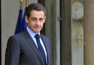 Саркози и премьер Великобритании потребовали отставки  Каддафи и его клики 