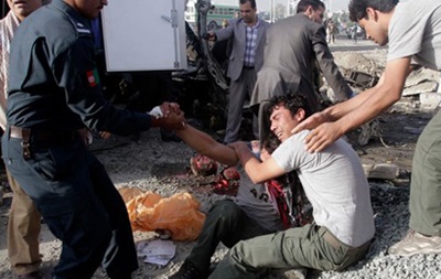 В Афганистане микроавтобус упал в ущелье, есть погибшие