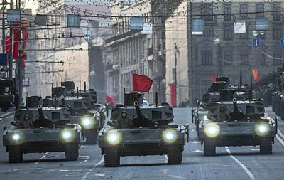 Армата  без брезенту: новий танк Росії