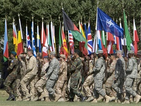 НАТО отказалось от роли мирового жандарма