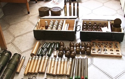 На Прикарпатье у военного изъяли 11 гранатометов и более 30 гранат