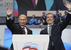 Опрос: Путин и Медведев названы главными представителями российской элиты