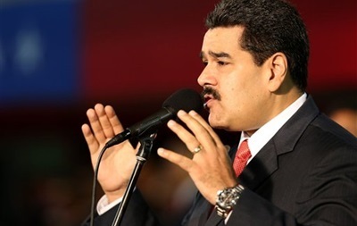 Мадуро пообещал не допустить распространения долларов в Венесуэле