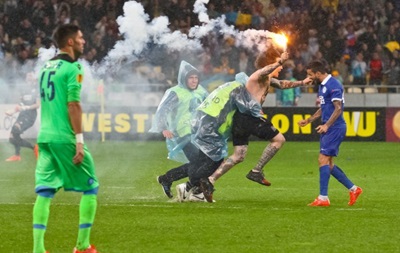 UEFA озвучил наказание Днепру за поведение фанов на матче с Наполи