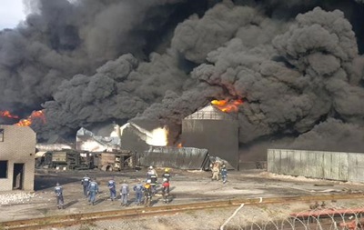 Пожар на нефтебазе под Киевом: Аваков рассказал новые подробности