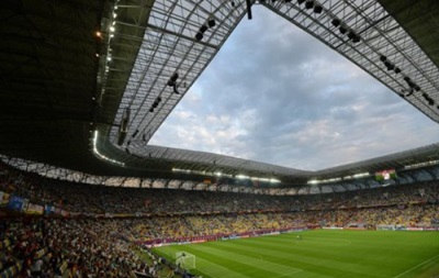 К матчу сборной Украины на Арене Львов установят решетки для фанатов