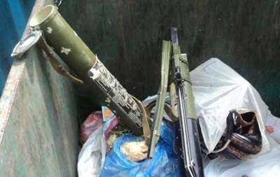 Жители Мариуполя нашли в мусорном баке гранатомет - СМИ