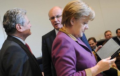 Bild: Компьютер Меркель атаковали хакеры