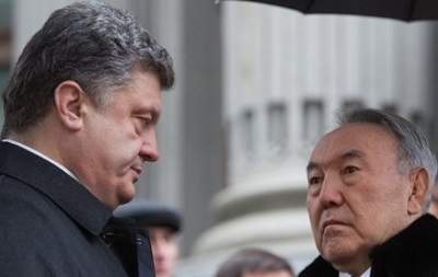 Порошенко і Назарбаєв обговорили питання співпраці