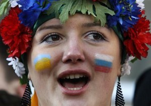Опрос: 40% украинцев считают русский родным языком