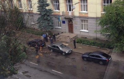 Во Львове взорвалось милицейское авто, есть раненые
