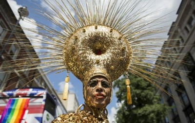 Лондонський прайд: карнавал, ЛГБТ-герої та антигерої