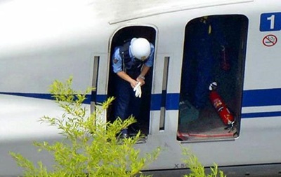 Пасажир підпалив себе у потязі в Японії: двоє загиблих