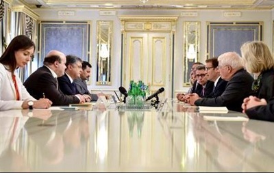 Конгрессмены обсудили с Порошенко сотрудничество в военной сфере