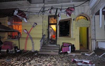 Саакашвили зовет одесситов на чай во взорванный ресторан 