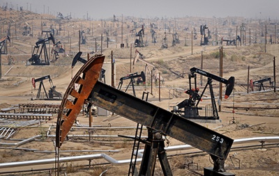 Нафта дешевшає через зростання кількості бурових установок у США