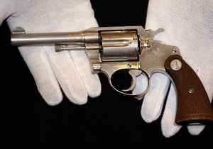 Револьвер Аль Капоне продан с аукциона за $100 тысяч
