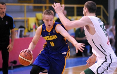 Сборная Литвы вырывает победу над Украиной на молодежном Евробаскете