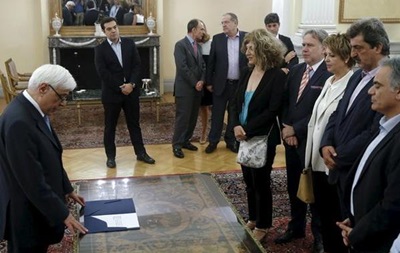 Новые члены греческого правительства приняли присягу