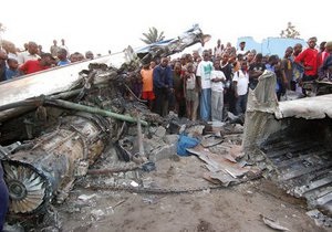 Число жертв авиакатастрофы в Конго выросло до 127