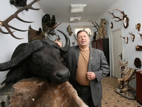 Украинские депутаты и бизнесмены полюбили трофейную охоту
