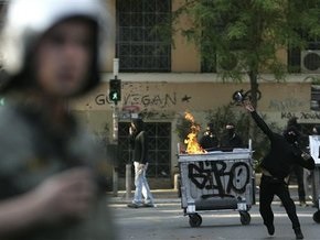 В Афинах произошли крупные столкновения анархистов с полицией