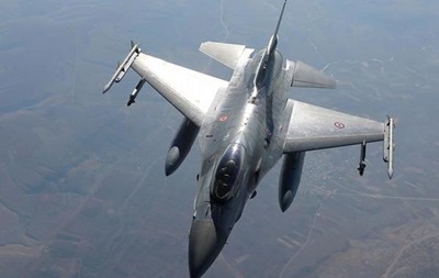 Турция впервые нанесла авиаудары по позициям ИГ в Сирии