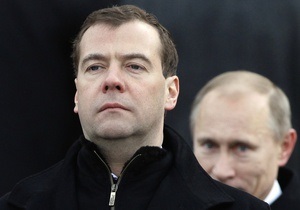 Медведев считает, что его задача - создать на политическом поле РФ конкуренцию