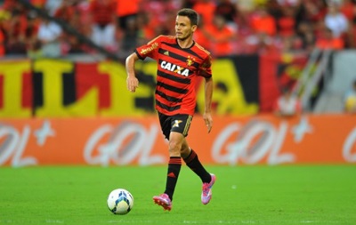 Бразильский клуб отказал Днепру в продаже левого защитника