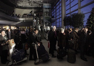 Теракт в Домодедово: В аэропортах России будут проверять на входе всех пассажиров и посетителей