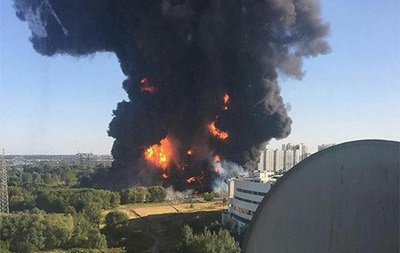 Пожежа на нафтопроводі в Москві: троє постраждалих